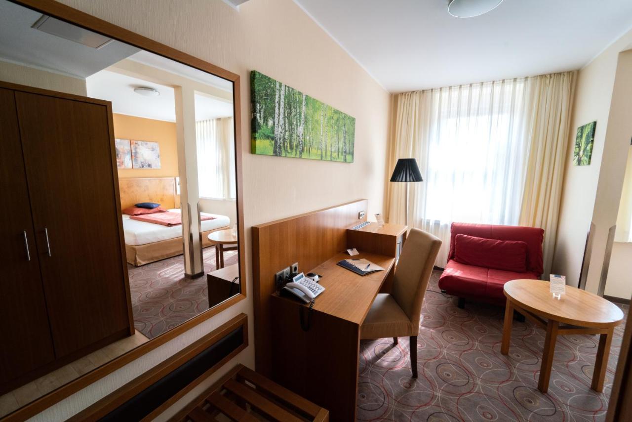 Hotel Blauer Engel Aue  Ngoại thất bức ảnh